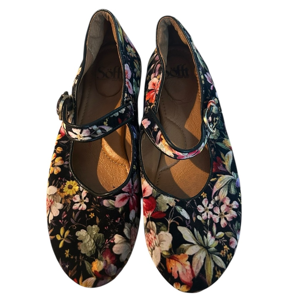 Sofft Floral Mary Jane Flats